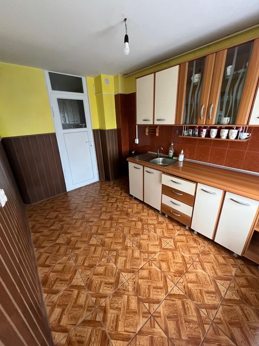 PROPRIETAR – 3 camere decomandat, 76 mp