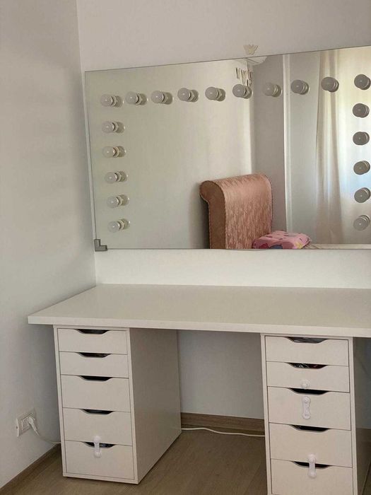 Oglinda make up(20 spoturi)