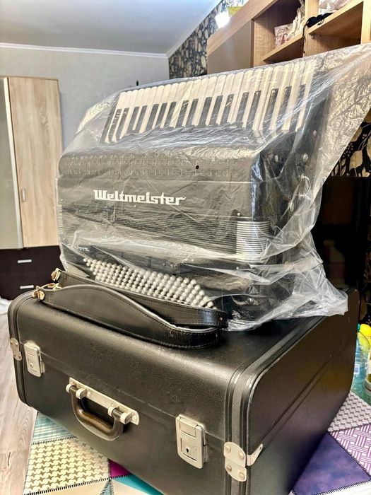 Vând Weltmeister Cantora NOU NOU NOU. Unicat, de colectie