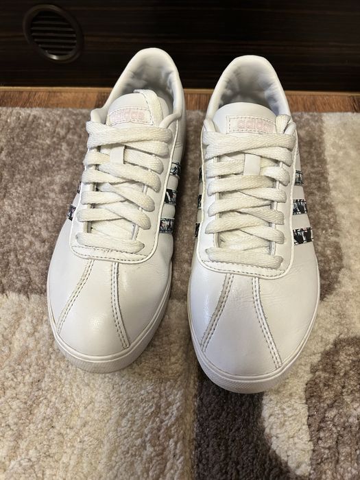 Addidas маратонки