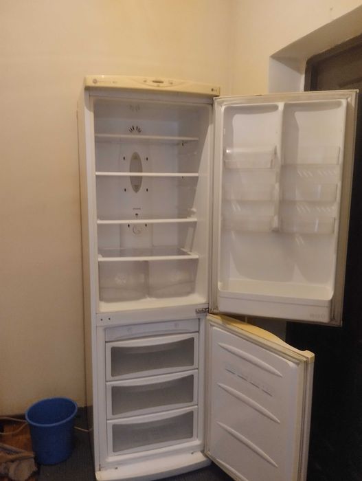 Продам холодильник самсунг