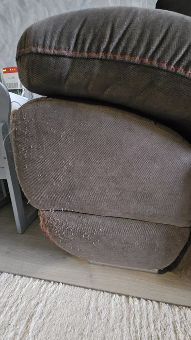 Диван с оттоманкой