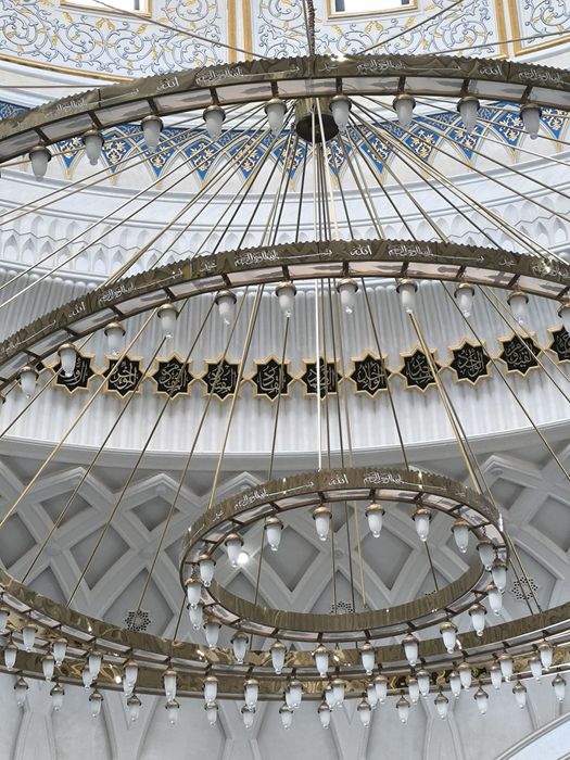 Latun va tilla rangli dekor buyumlarini yasash va o‘rnatish