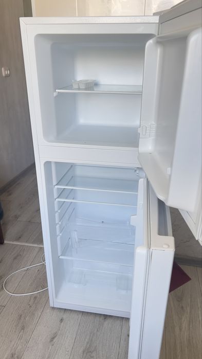 Продам холодильник в отличном состояние