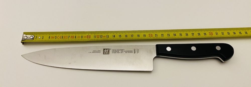 Cutitul Bucatarului Zwilling Five Star, Four Star Professional S 200mm