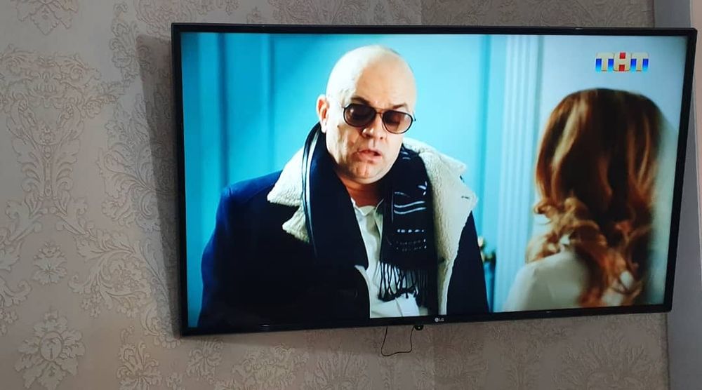 Телевизор   плоский смарт