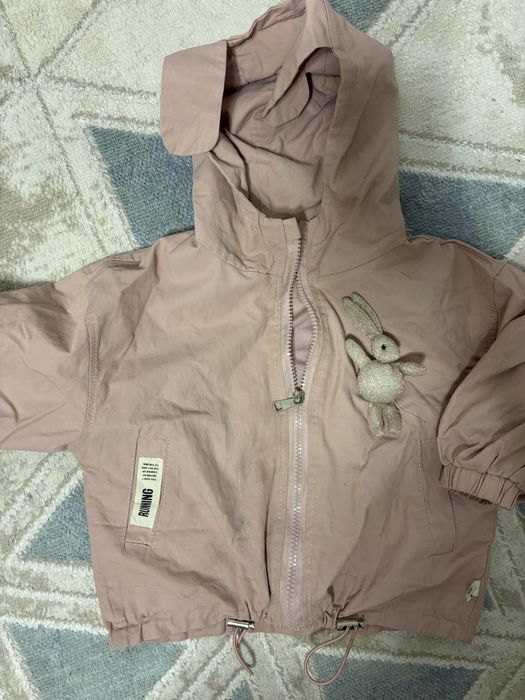 продаю весенние куртки