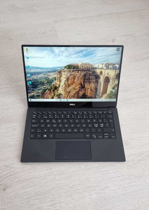 Laptop Dell XPS 13", 3K Touchscreen, i7-5500u, 8 GB RAM, SSD 256 GB