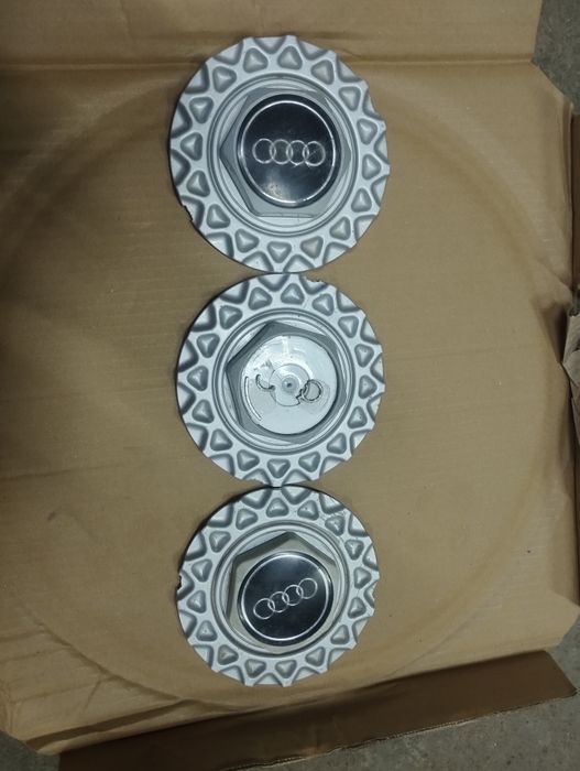 Калаочки на диски Ауди