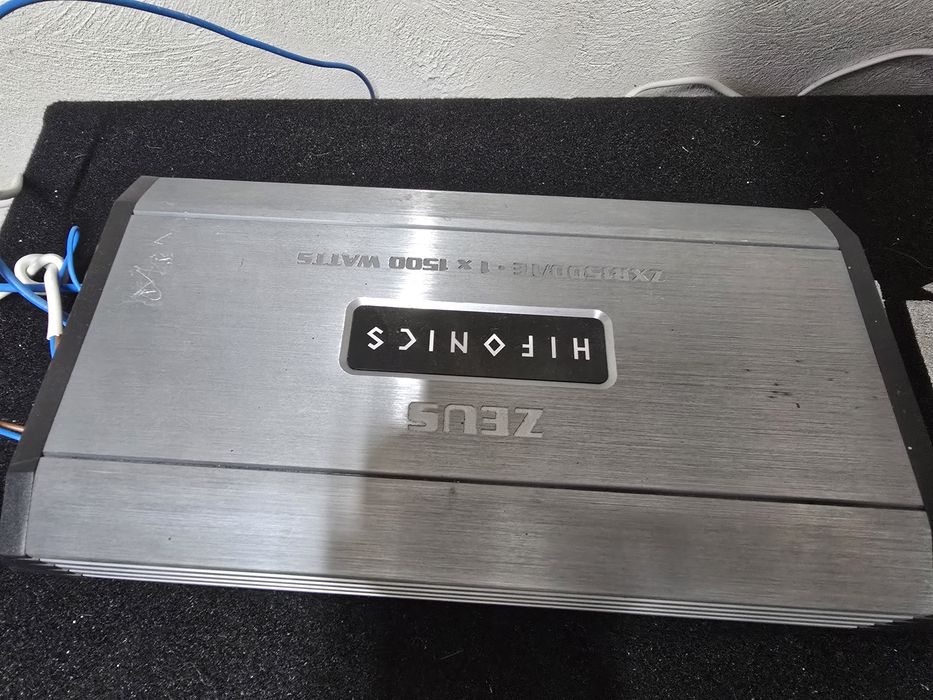 Vând subwoofer pasiv ground zero cu amplificator Hifonics