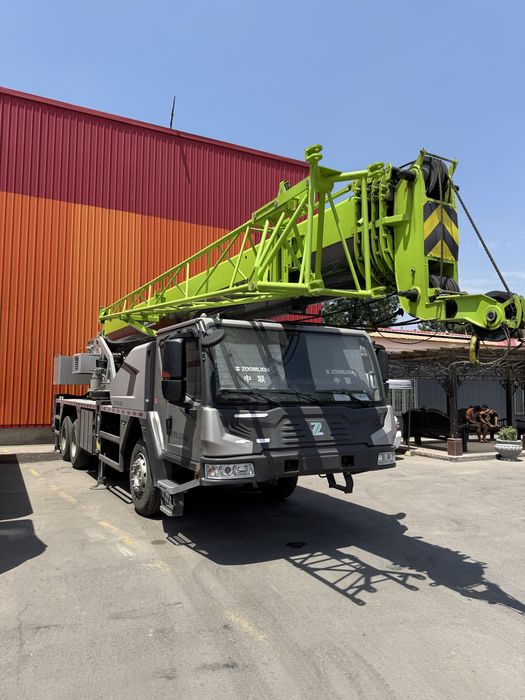 Avtokran ZOOMLION ZTC250V toshkenda tayyor