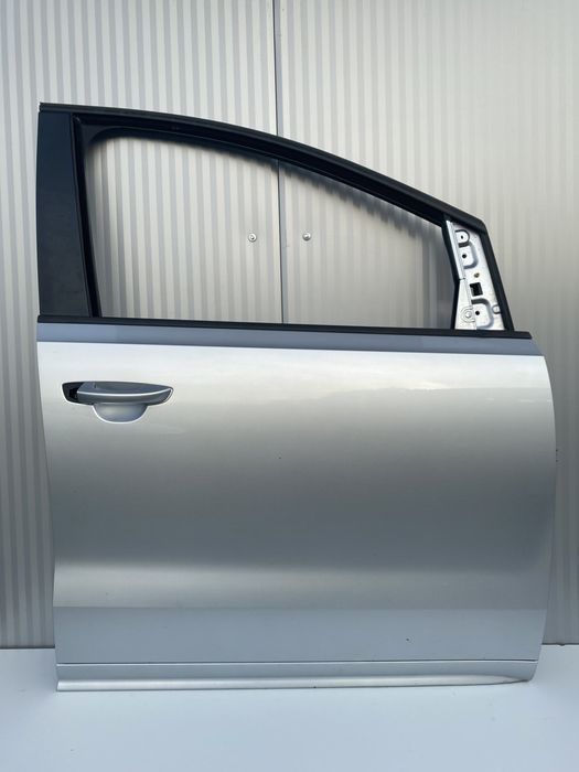 USA Dr fata vw SHARAN 7N cod de culoare LA7W