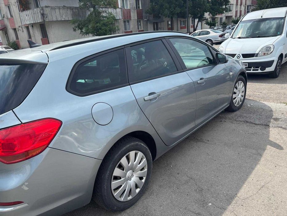 OPEL Astra 2013 — imagine 2