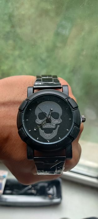 Подарок наручные часы