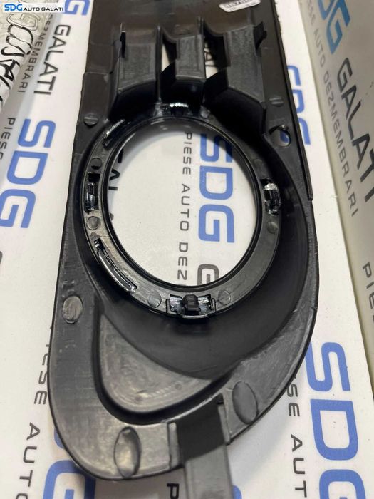 Grila Stanga de la Proiector Ceata din Bara Spoiler Fata NOUA Volkswagen Golf 6 2008 - 2014 Polcar [2052]