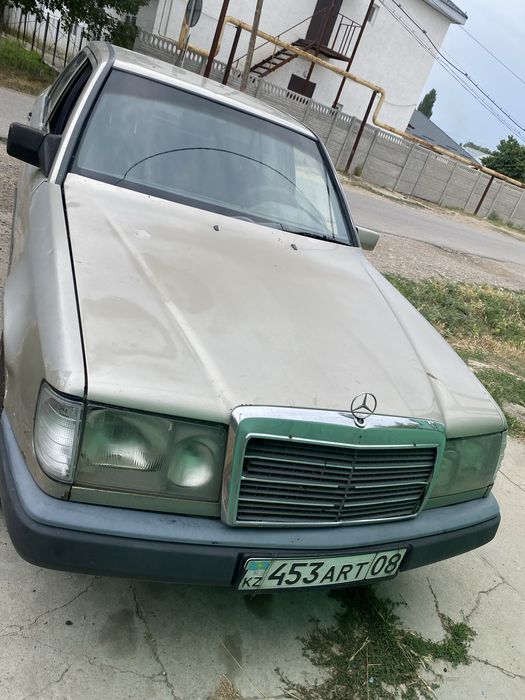 Мерседес  Бенс 124