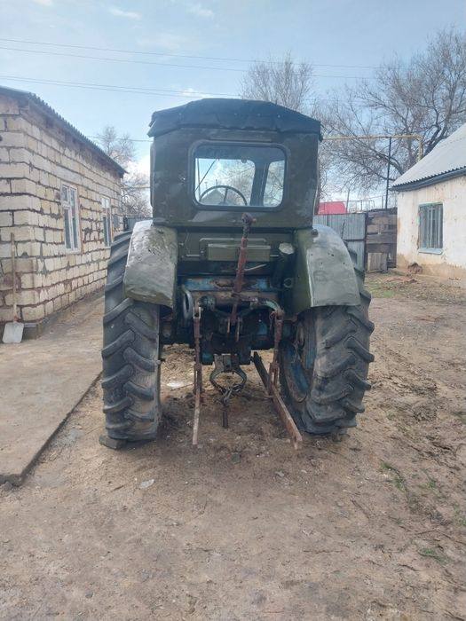 Срочно .Продам трактор т-40 на ходу.