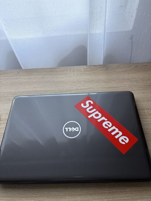 Laptop dell inspiron 15