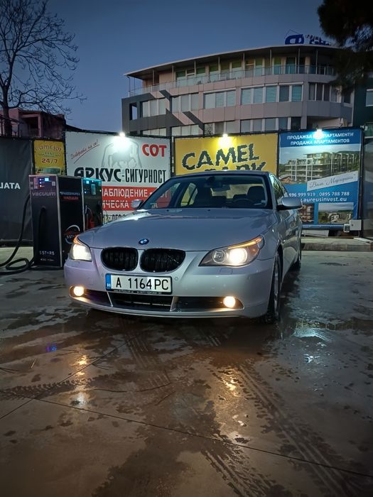 BMW 523 Автомобиль