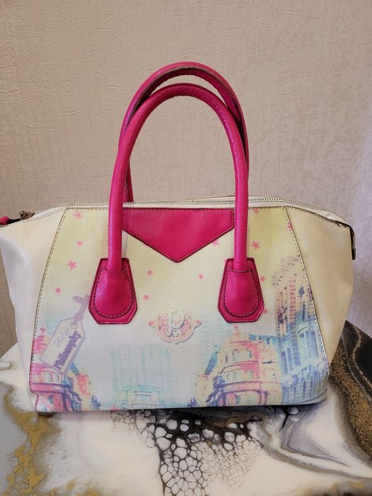 Женские сумочки (разные)