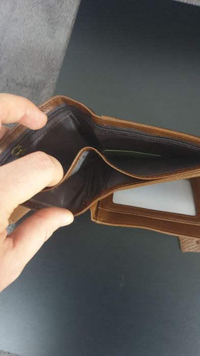 Portofel din PIELE 100% NATURALA. 3 bucati rămase.