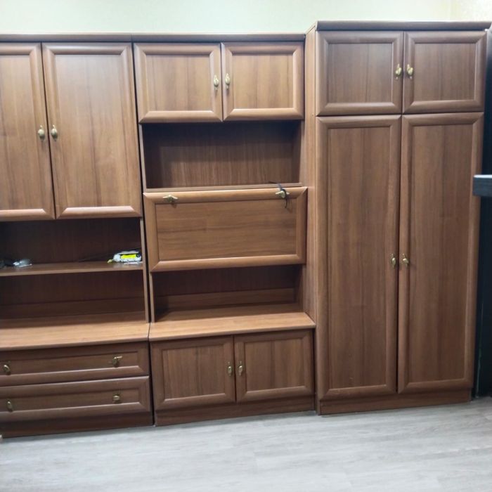 Продается стенка б/у