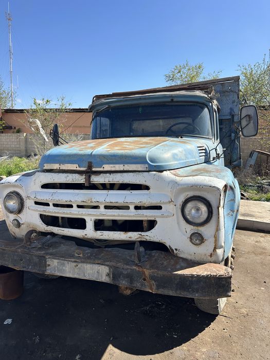 Срочно продаю Зил 130 и Газ 53 и бункер мусорвоза