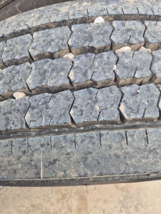 Шины на грузовой