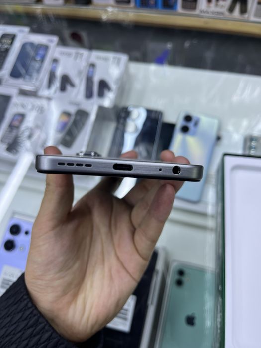 HOT 50 12/256 holati ideal kamchiligi yo’q