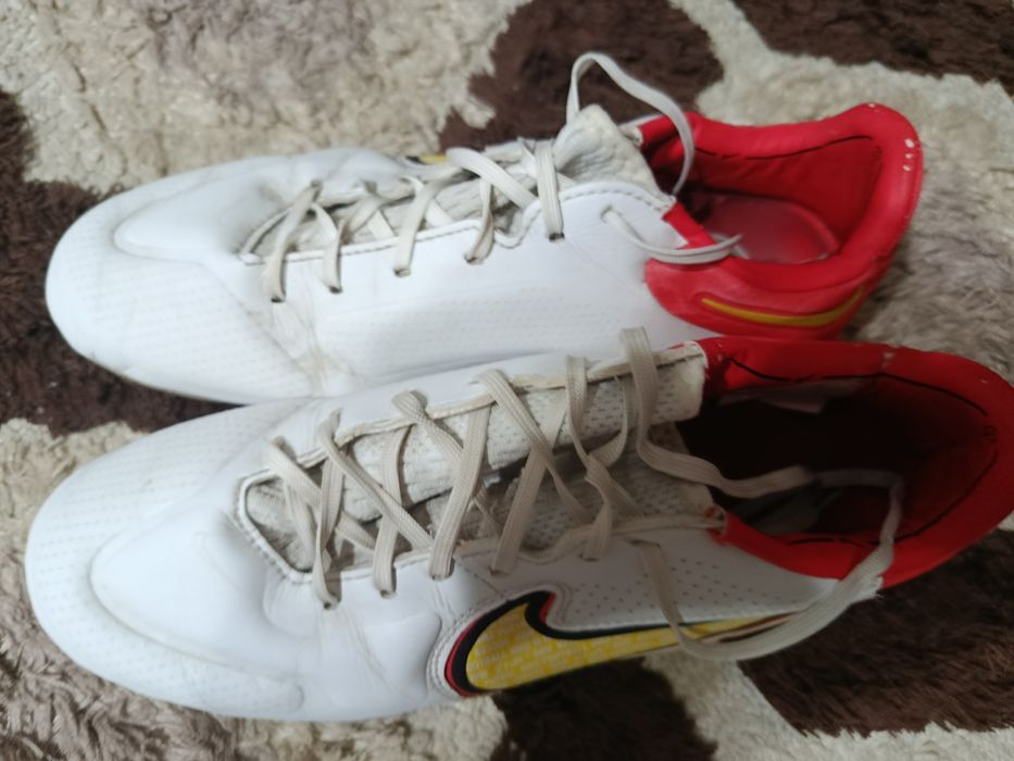 Бутсы Nike tiempo