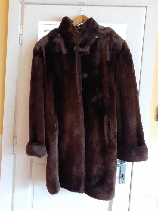 Haină damă mouton dore, stare excelentă, mărimea 46