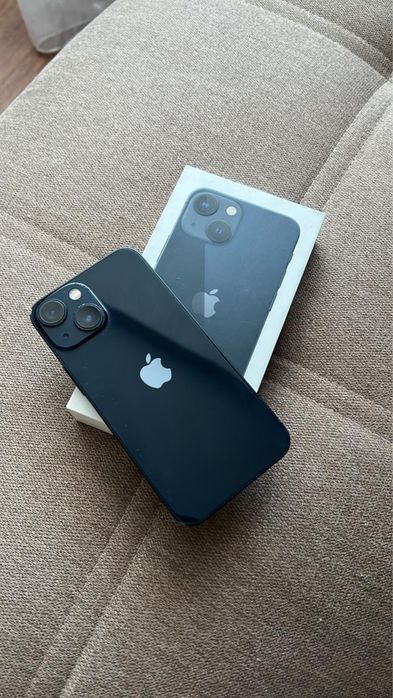 13 мини в одних руках