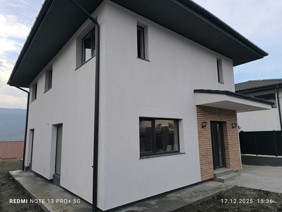 OFERTA-Casa Finisata Eficienta Energetic SMART Cluj-Teren 583mp