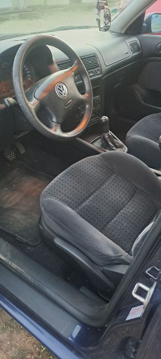 Vand Volkswagen Golf 4