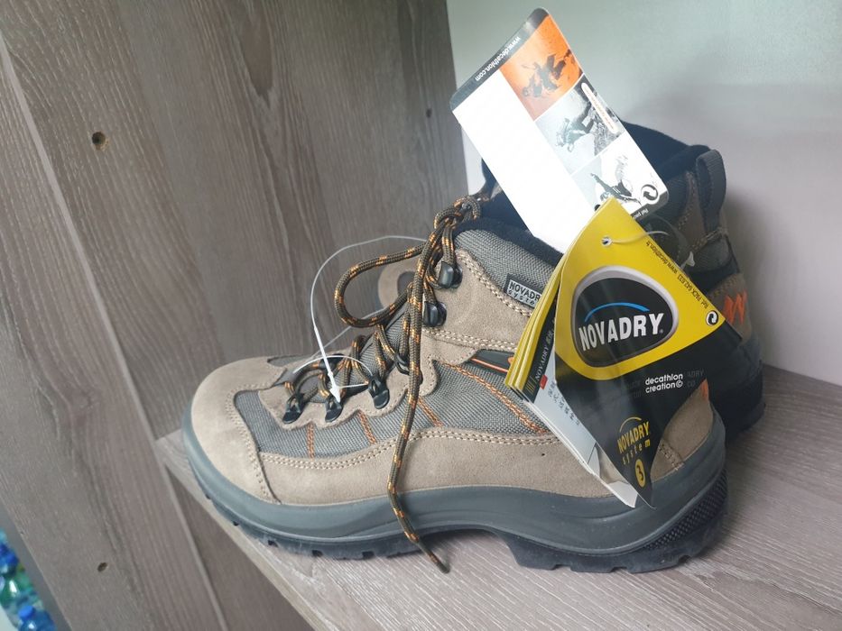 мъжки обувки Quechua