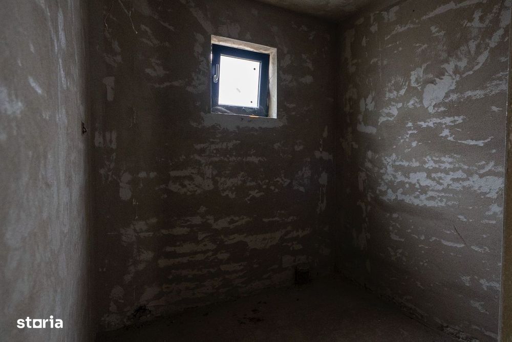 Casa noua semifinisata in Cihei cu 3 Camere