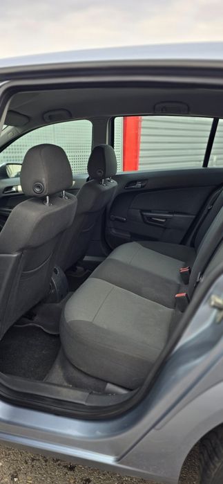 Opel Astra H 145000 km diesel