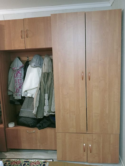 Шкаф для прихожей