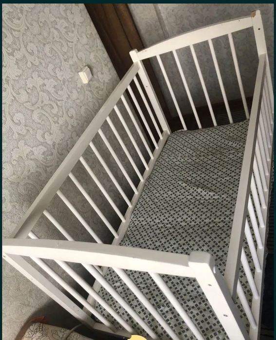 Детская деревянная кровать