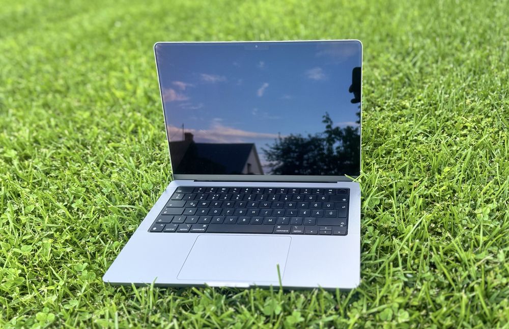 MacBook Pro 14" (2021) – Apple M1 Pro, 16GB RAM, 512GB SSD, Space Grey