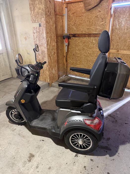 Електрическа триколка Max Motors FM2 PRO 1800W, 25Ah, GRAY