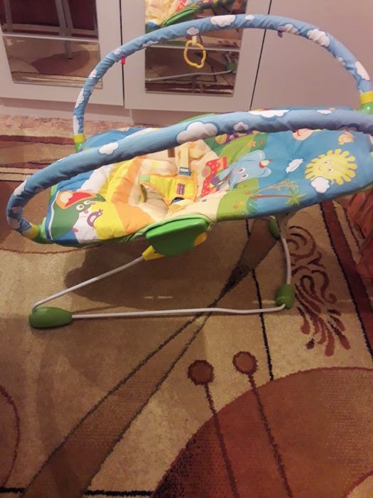 Шезлонг детский продам