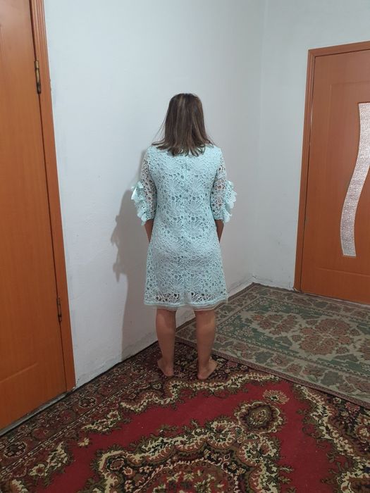 Нарядная женская платье
