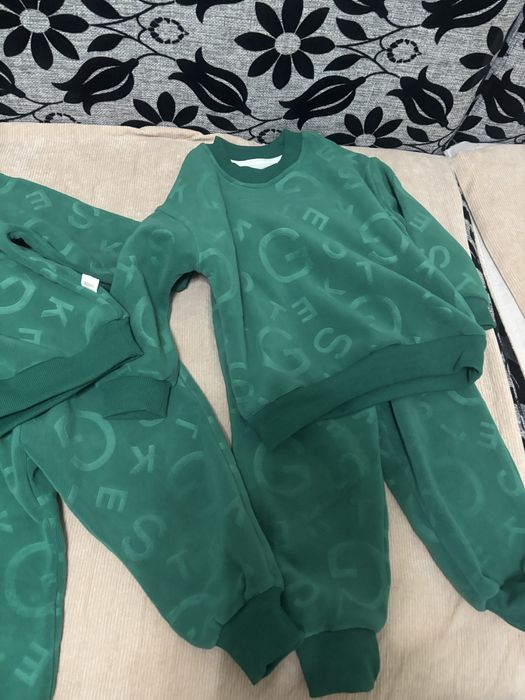 Продам детский костюм