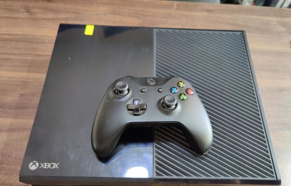 X box one 1 TB 2 игра има вътре