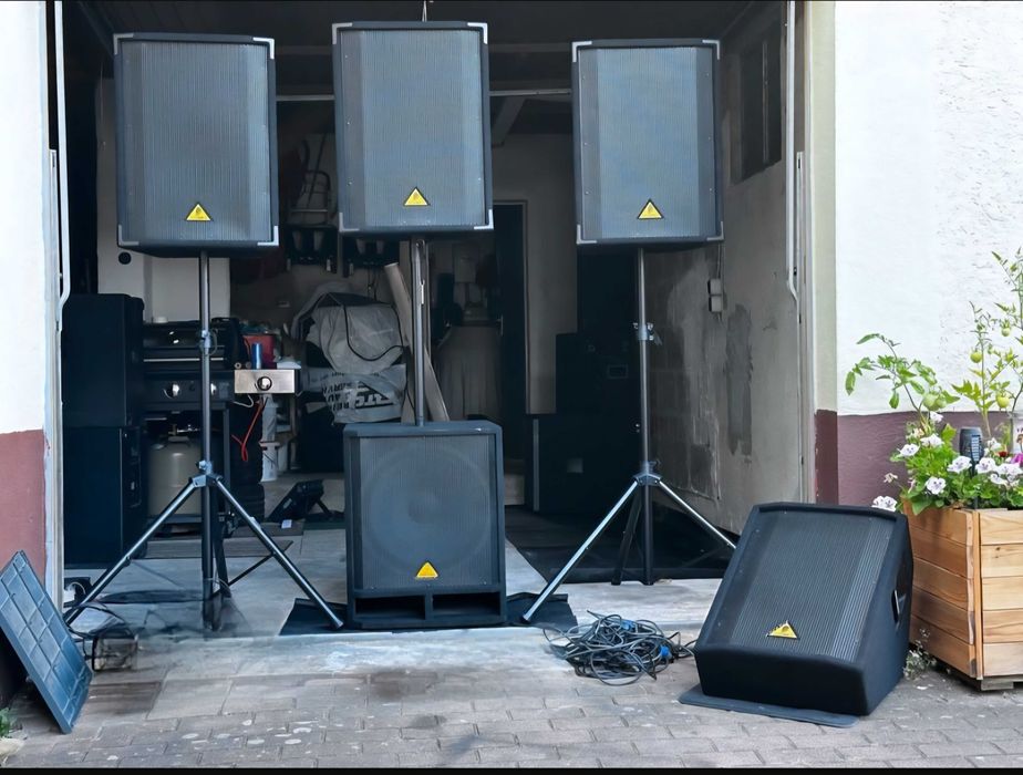 Sistem boxe profesionale Behringer