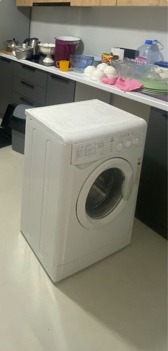 Стиральная машина Indesit