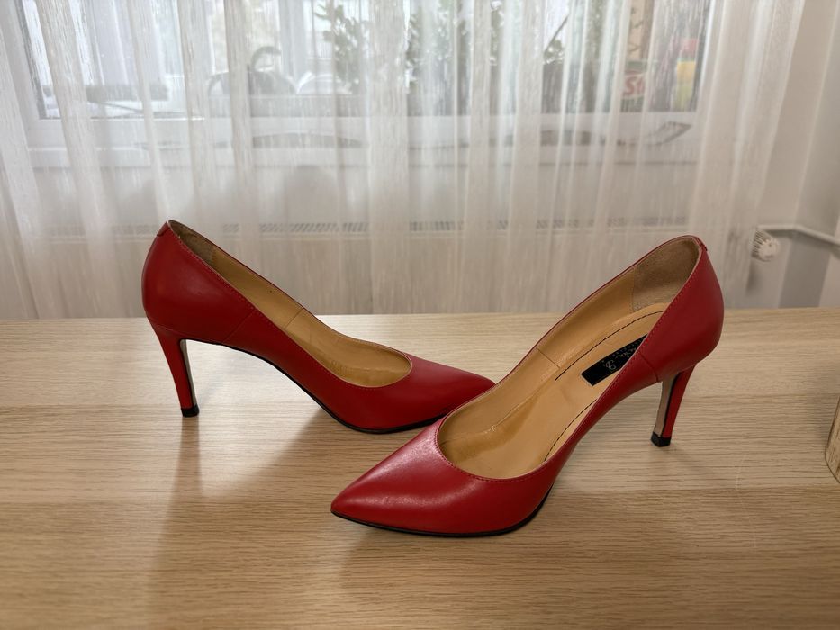 Pantofi cu toc (dama) - din piele - marimea 37