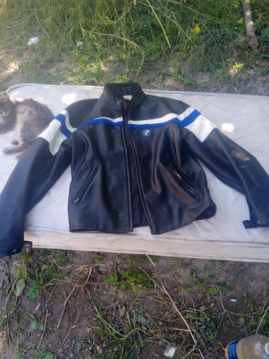 Продам кожаную куртку