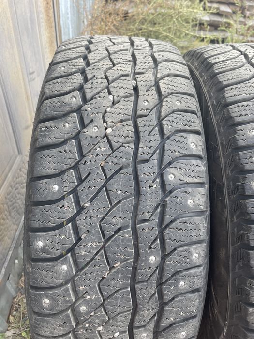 Шипованная резина Viatti 235/55 R18